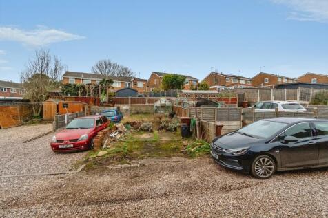 Extreme Rear Garden