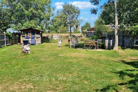 Rear Garden 1a