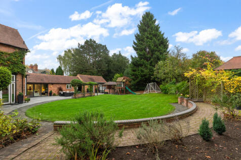 7 bed, 3 bath Detached in Birmingham - Photo 37