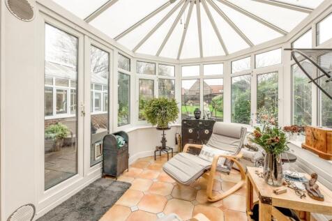 47 Shirley Drive-10.jpg