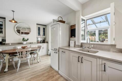 Saxton Mee Flora Dene 0029.jpg