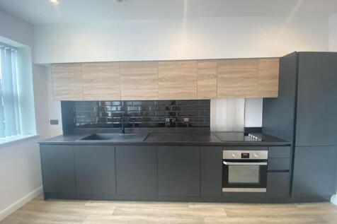 2 Bedroom Flat in BL1 1HR