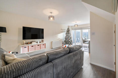 1387857-9-693ad83...