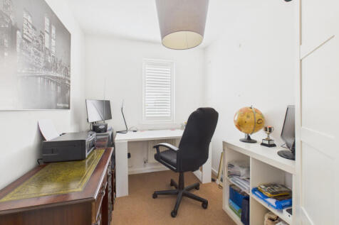 CAM04968G0-PR0050-STILL031