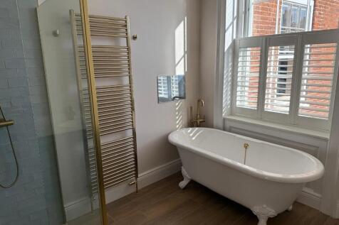 Master en-suite