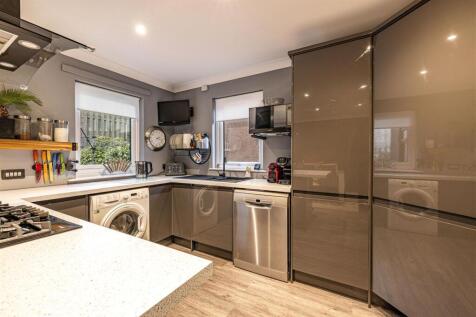 2 Kingsknowe Gardens Galashiels 23.JPG