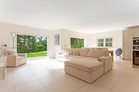 Windsor Grey Close