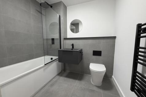 005 bathroom