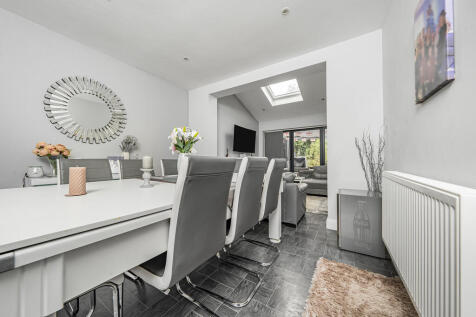 Photo Oct 08 2025...