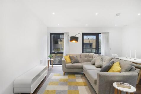 Linnet Court