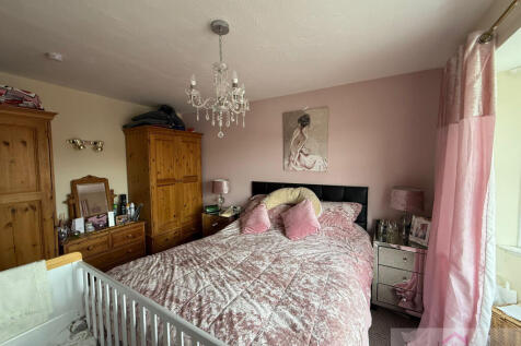 f1ec8535-26dd-48c3-9294-3f13df631120