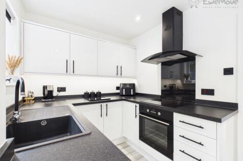 EWEMOVE TIVERTON - ARNOLD CRESCENT