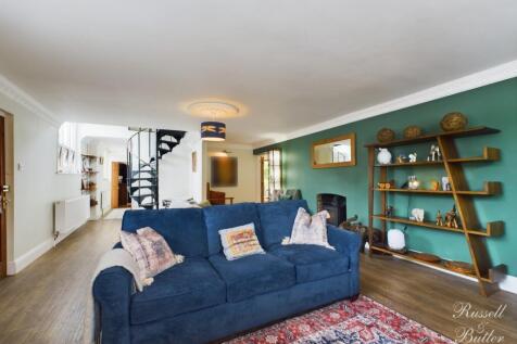 CAM01995G0-PR0176-STILL003