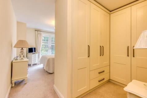 14 Clock Gardens-11.jpg