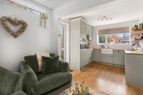 36 Horton Drive, Middleton Cheney-14.jpg