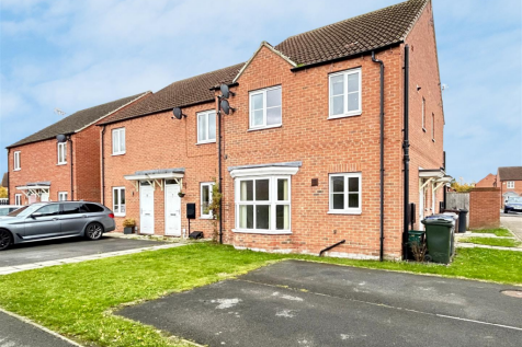 1 bed semi-detached house for rent in Cedar Way, Selby
