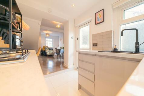 Award Winning CPS HOMES Media team_13