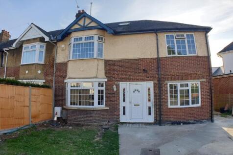 8 Bedroom Semi-Detached in OX4 3BX