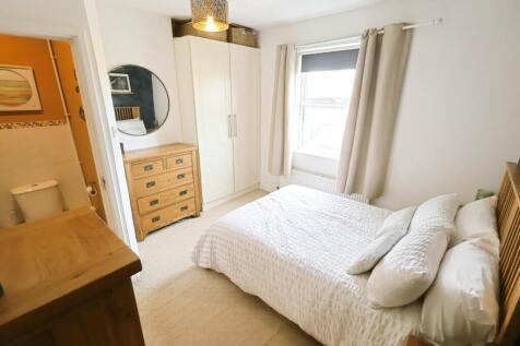 PRINCIPLE BEDROOM
