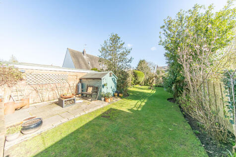 Mature private garden