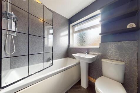 Whiteside Road Bathroom