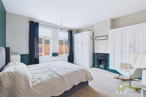 CAM03669G0-PR0031-STILL021