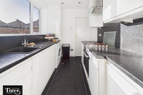 CAM02176G0-PR0768...