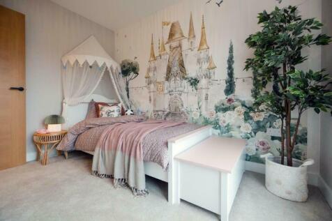 Ashton bed 3