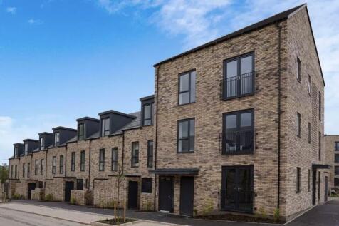 ** Zero Deposit Guarantee Available **
***NEW BUILD DEVELOPMENT***FURNISHED***GARDEN***PARKING***