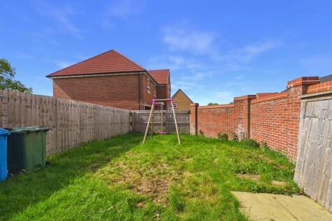 CAM05451G0-PR0136-STILL012.jpg