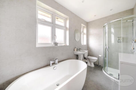 a05fef9a-4df1-45c...