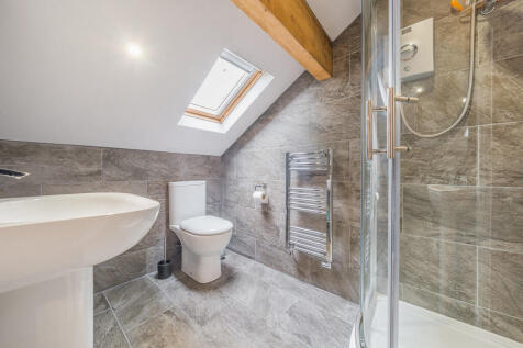 Bedroom Three En-...