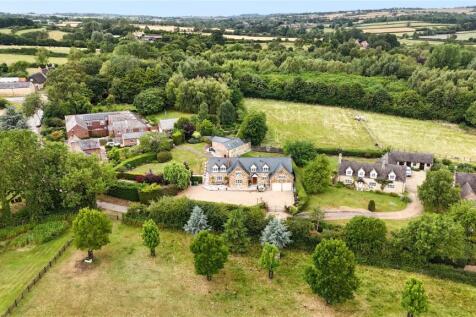 House &amp; Annex Insitu