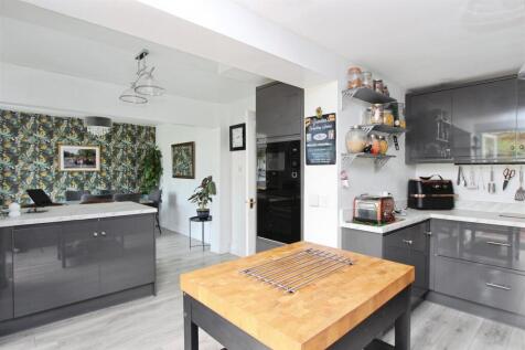 Open Plan Kitchen / Dining / Family Area