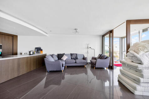 Kitchen/Reception