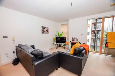 DEPOSIT FREE OPTION AVAILABLE | AVAILABLE 20TH JULY | FULLY FURSNIHED | SECURE ALLOCATED PARKING | LARGE BALCONY | Barton Place is located in the popular Green Quarter which is close to Victoria Train