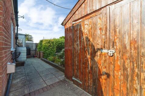 Rear Garden pic 3