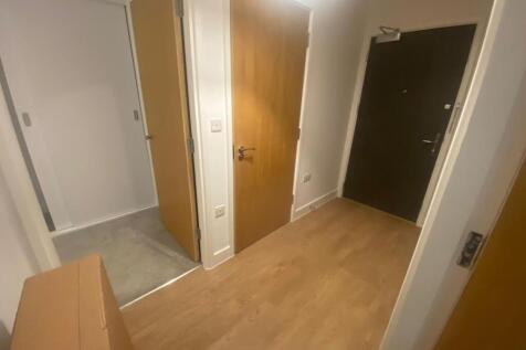 WhatsApp Image 2025-11-21 at 15.18.52 (1).jpeg