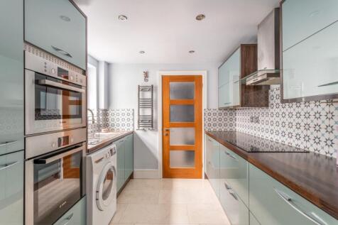 kitchen (1).jpg