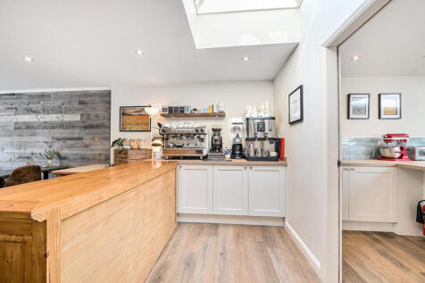 Serving Area in D...