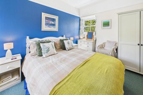 CAM03481G0-PR0098-STILL029