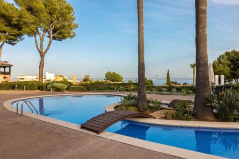 24-bendinat-Kuestenpanorama Penthouse-kaufen-swimmingpool