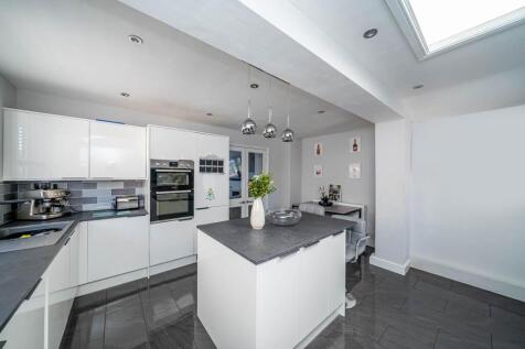 Webbs Estate Agents-9.jpg