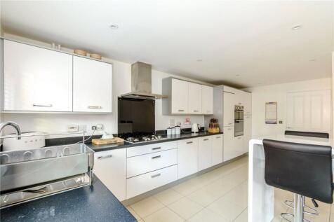 Kitchen/ Breakfast