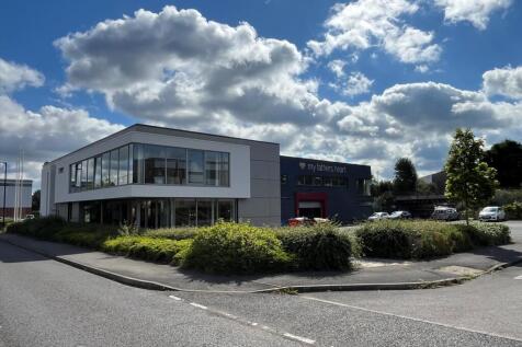 Distribution Warehouse to rent in nether edge