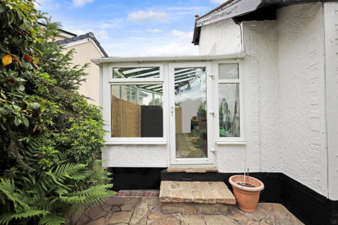 potting shed external.JPG