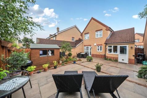 11 Herbert Gardens, Towcester