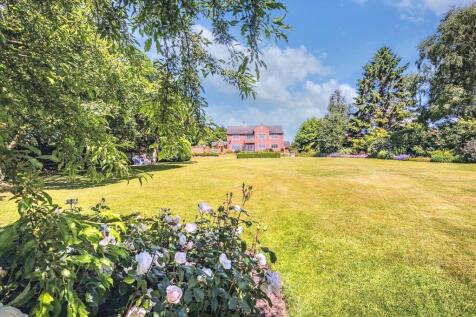 View Back To Heritage House