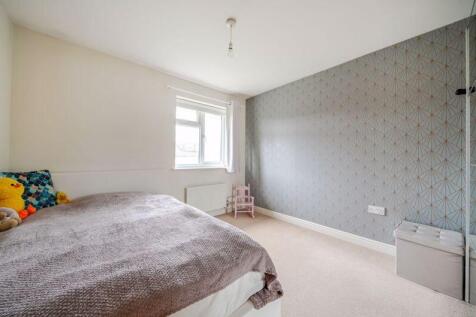 Bedroom 2 angle 2