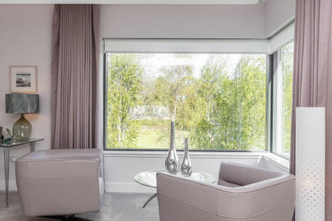 5 bed, 5 bath Detached in Edinburgh - Photo 19